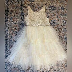Nwot! Girls white party dress. Size 8